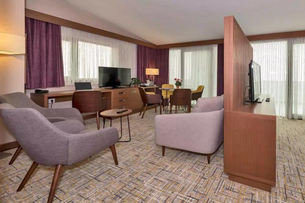 Land Park Hotel Стамбул Экстерьер фото